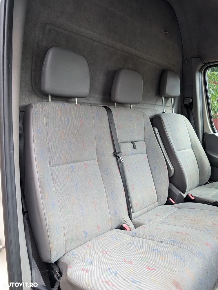 Volkswagen CRAFTER - 12