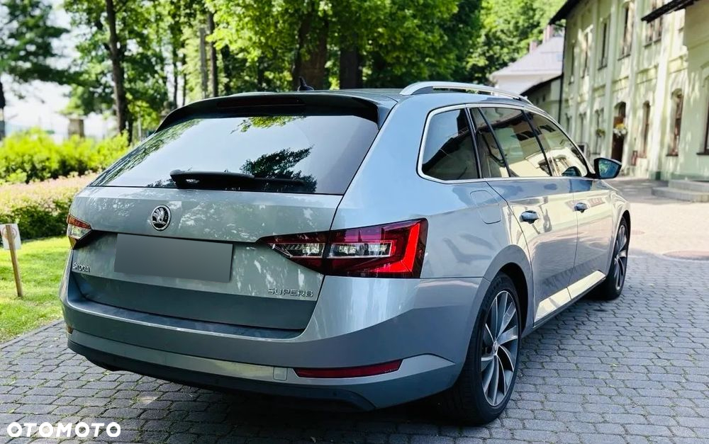 Skoda Superb 2.0 TDI L&K DSG - 5