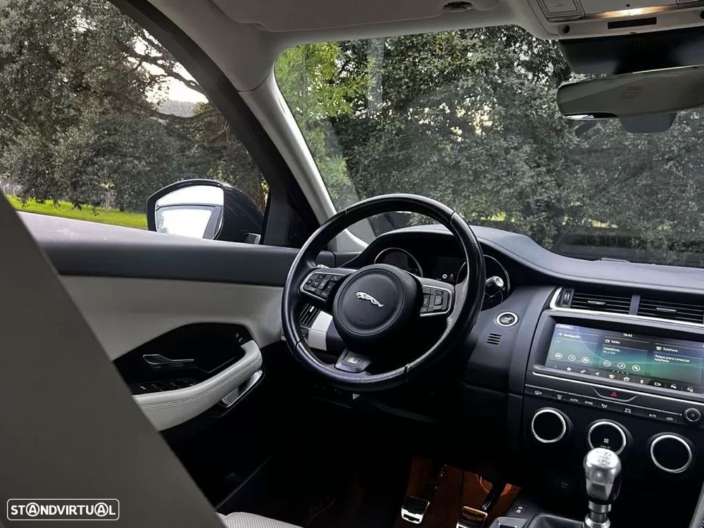 Jaguar E-Pace 2.0 i4D R-Dynamic S - 47