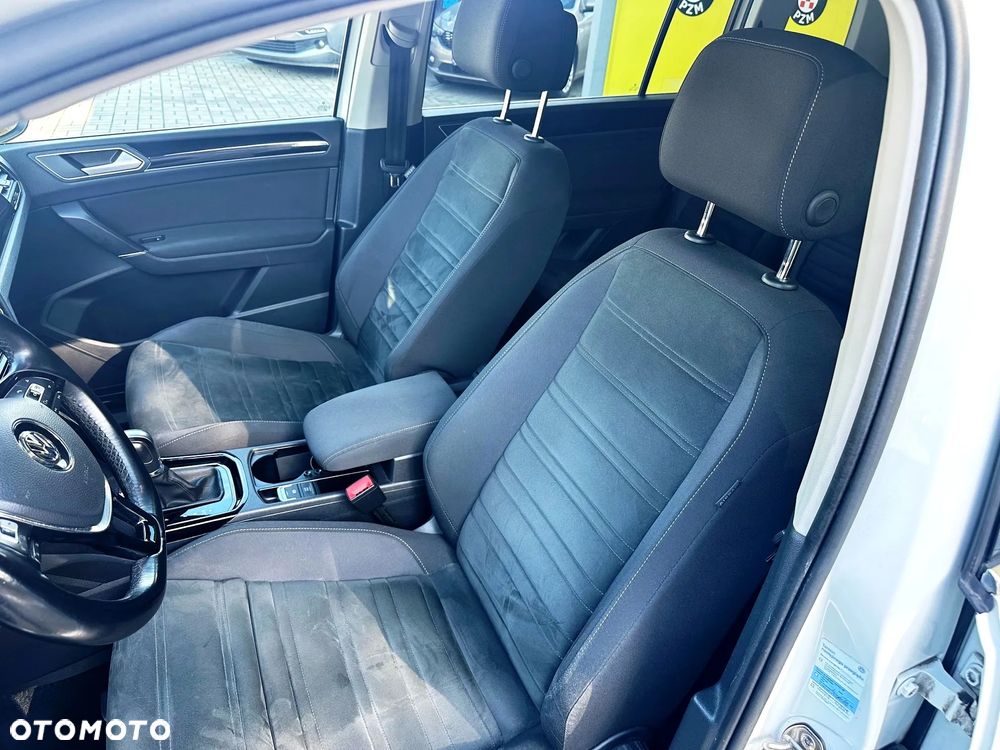 Volkswagen Touran 1.8 TSI BMT Highline DSG - 11