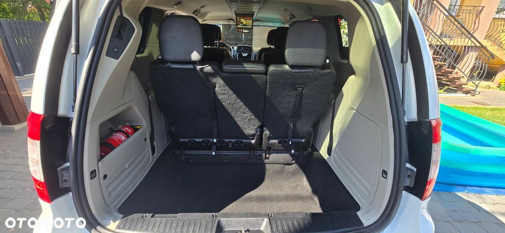 Chrysler Town & Country 3.6 Touring - 12