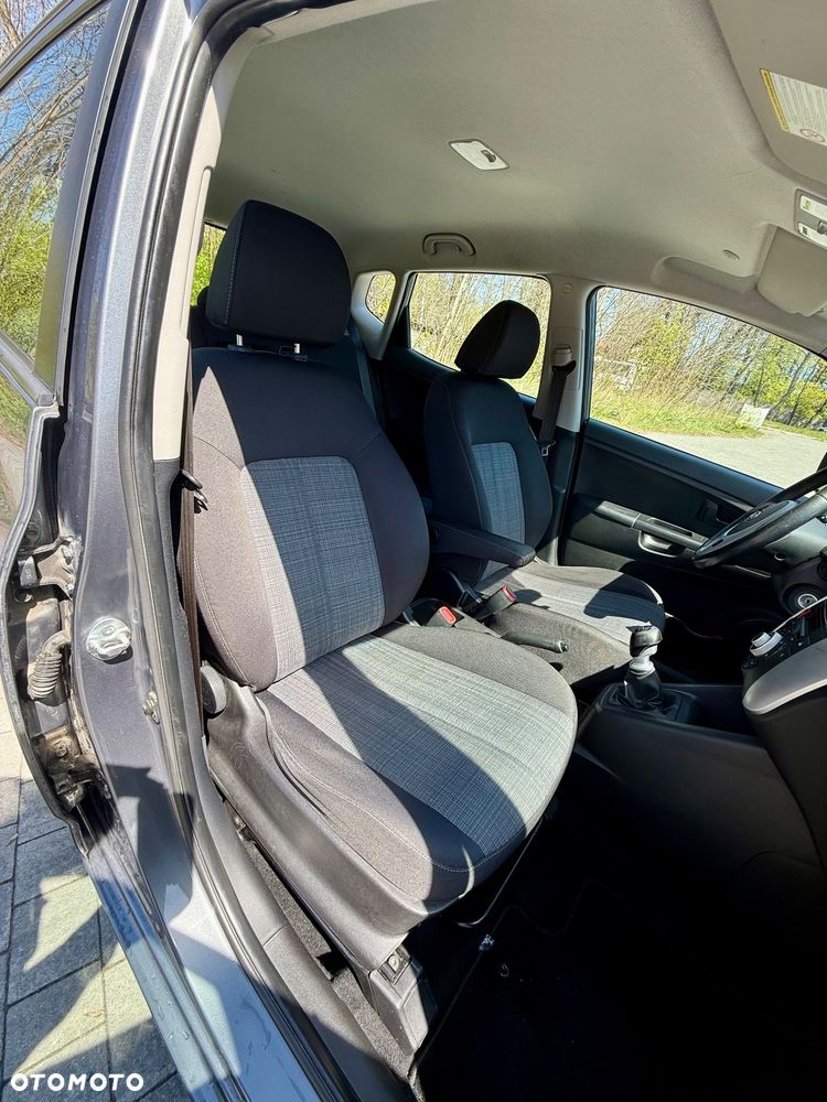 Kia Venga 1.4 CVVT Titanium Collection - 22