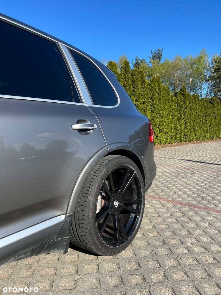 Porsche Cayenne Tiptronic S - 10