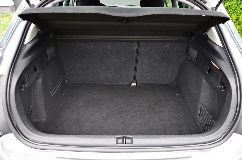 Citroën C4 1.2 e-THP Exclusive - 23
