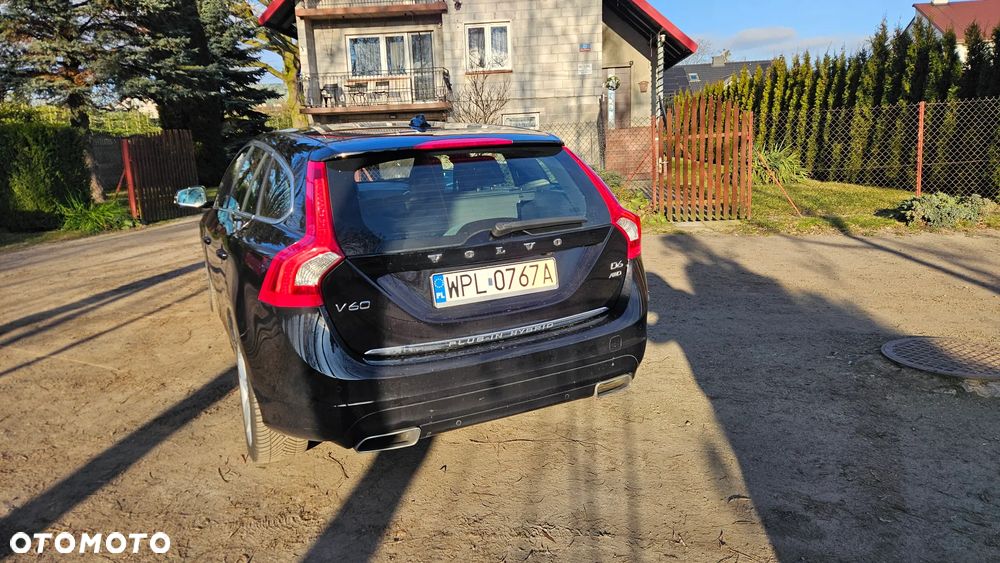Volvo V60 D6 Plug-In-Hybrid AWD Geartronic Summum - 9
