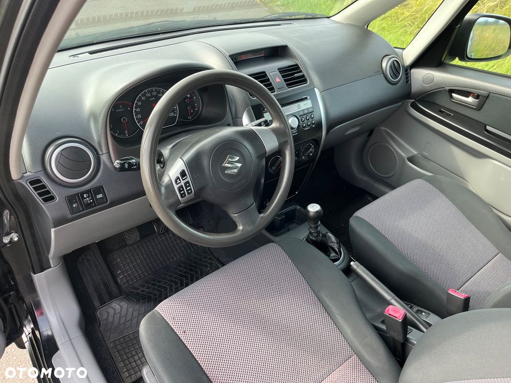 Suzuki SX4 - 30