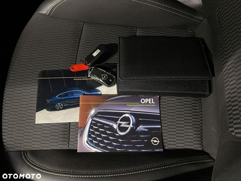 Opel Insignia - 40