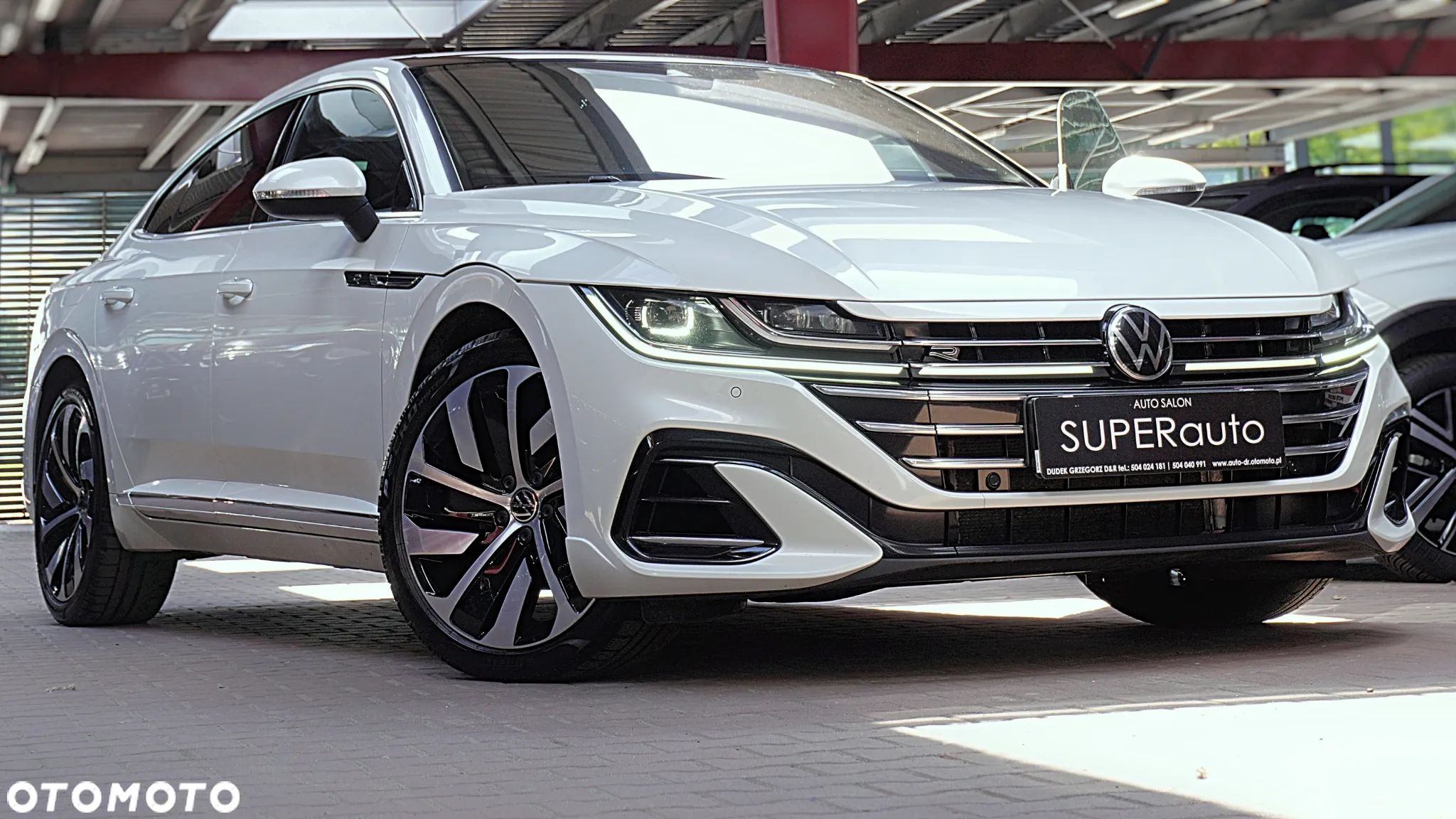 Volkswagen Arteon 2.0 TSI R-Line DSG - 1
