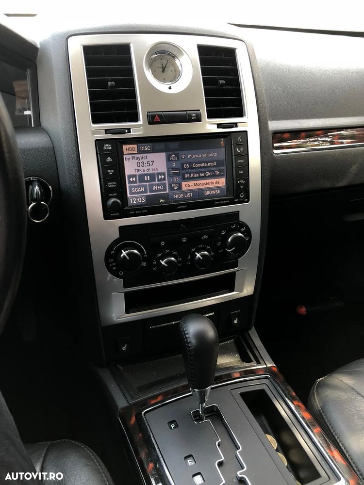 Chrysler 300C 3.0L CRD V6 Aut - 12