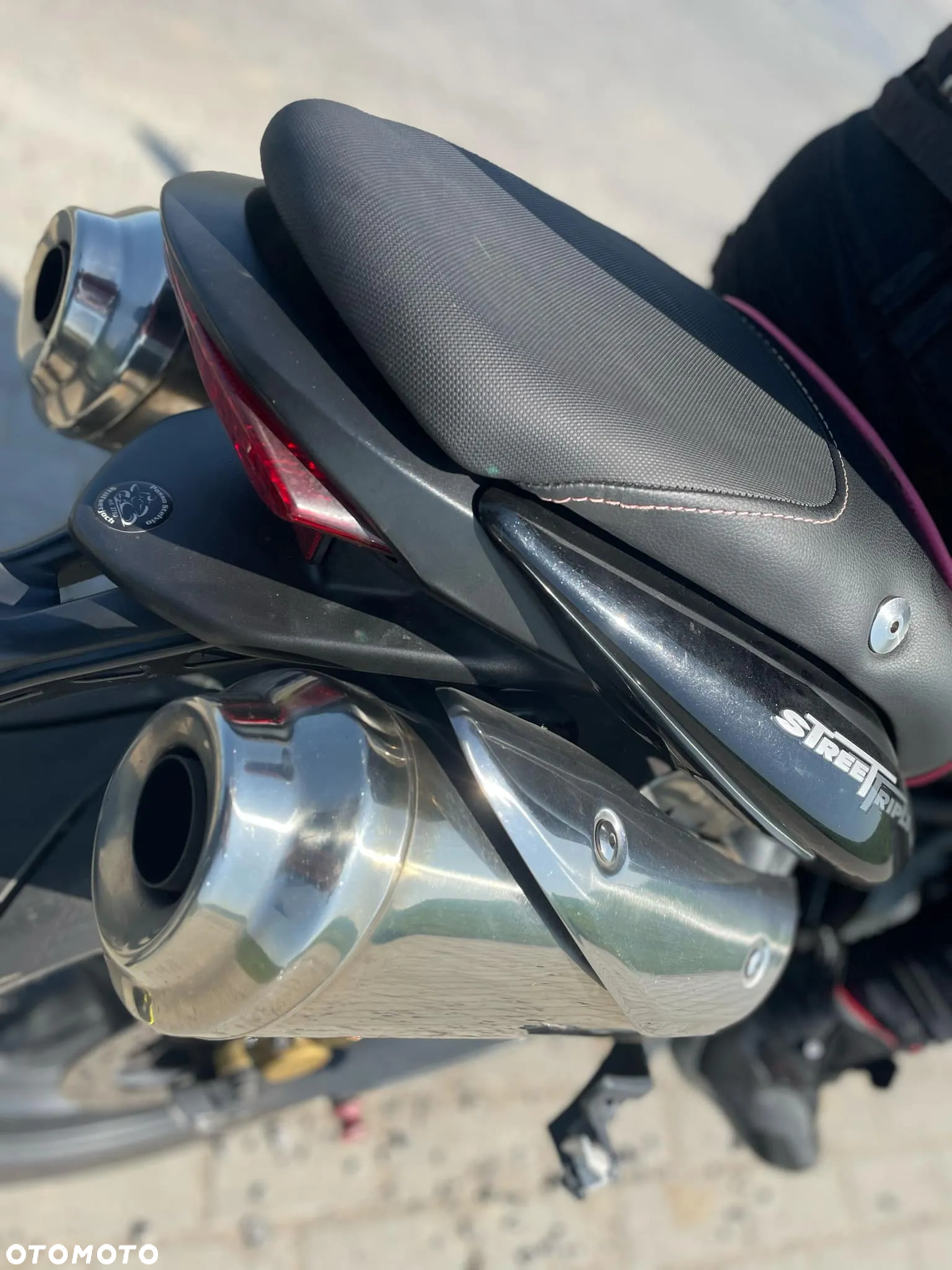 Triumph Street Triple - 10