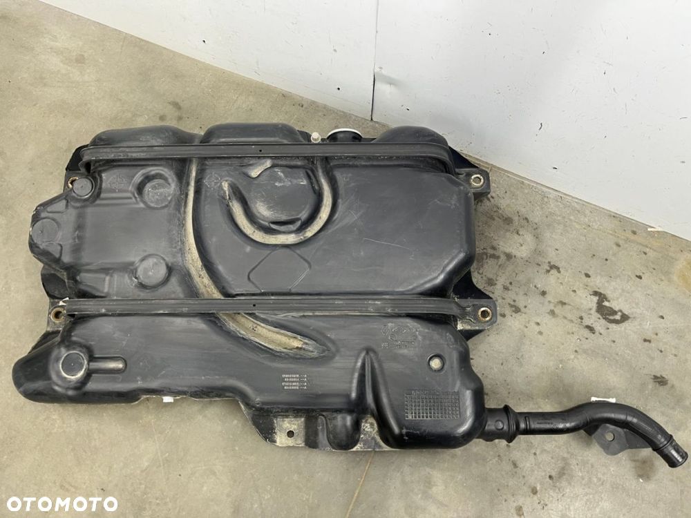 Zbiornik paliwa Renault Trafic III 3 Vivaro B Primastar II NV300 Talento bak 172017757r 9345804 - 8