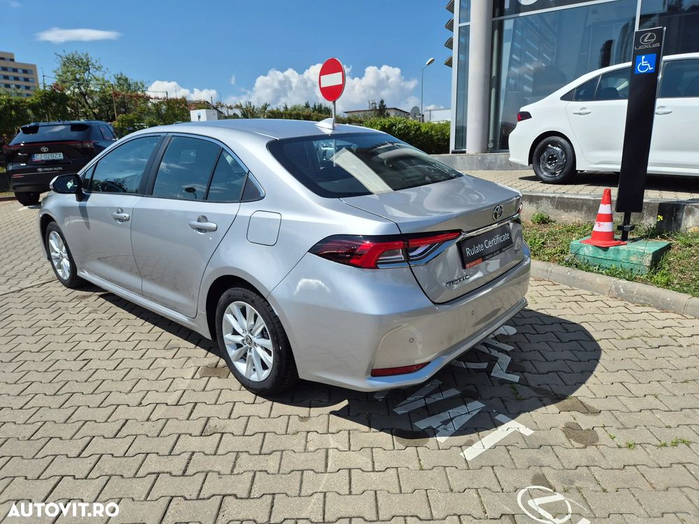 Toyota Corolla 1.8 HSD Business - 7