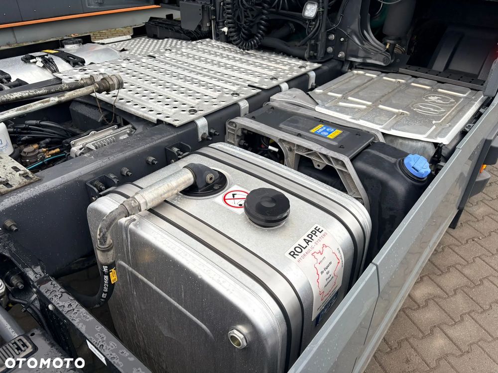 Volvo FH750 6x4 Euro 6, dwuobwodowa hydraulika - 12