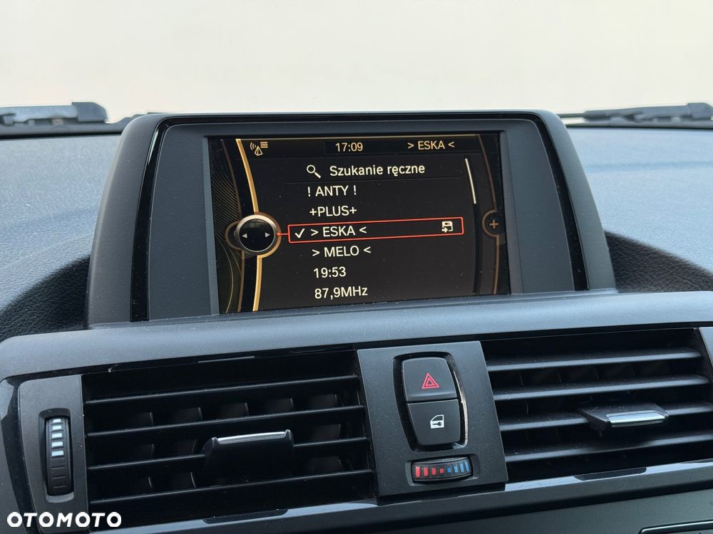 BMW Seria 2 218d Sport Line - 18