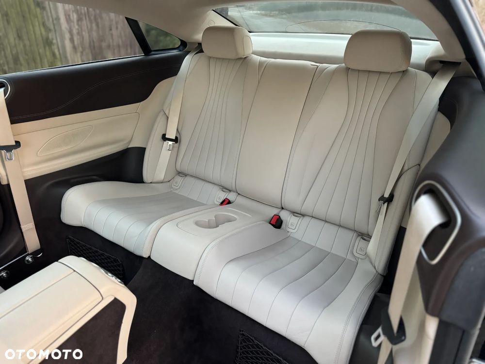 Mercedes-Benz Klasa E 220 d 9G-TRONIC - 18