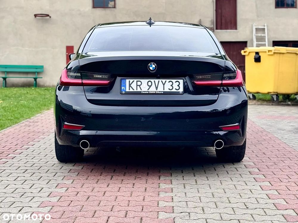 BMW Seria 3 318d Sport Line - 4