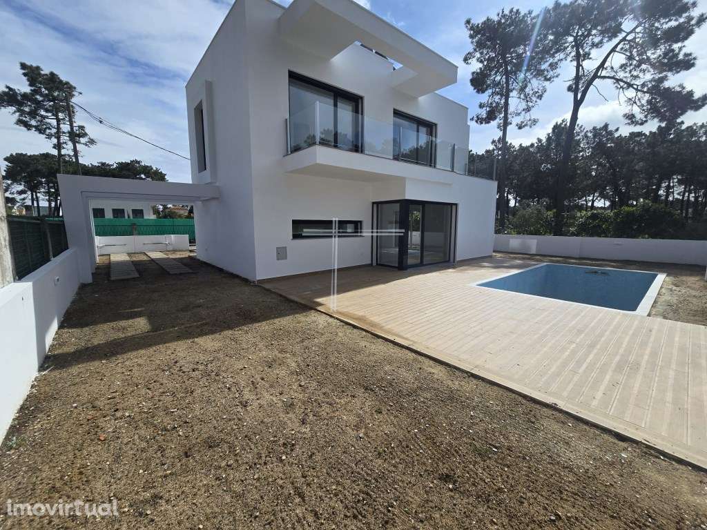 Moradia isolada T3, arquitetura contemporânea com piscina - Aroeira - Grande imagem: 2/20