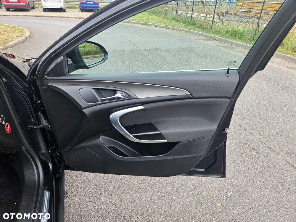 Opel Insignia 1.6 Design Edition - 18