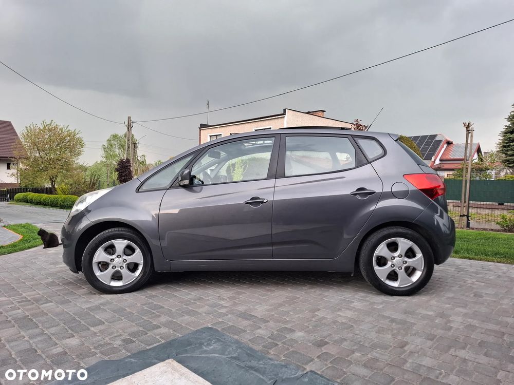 Kia Venga - 40