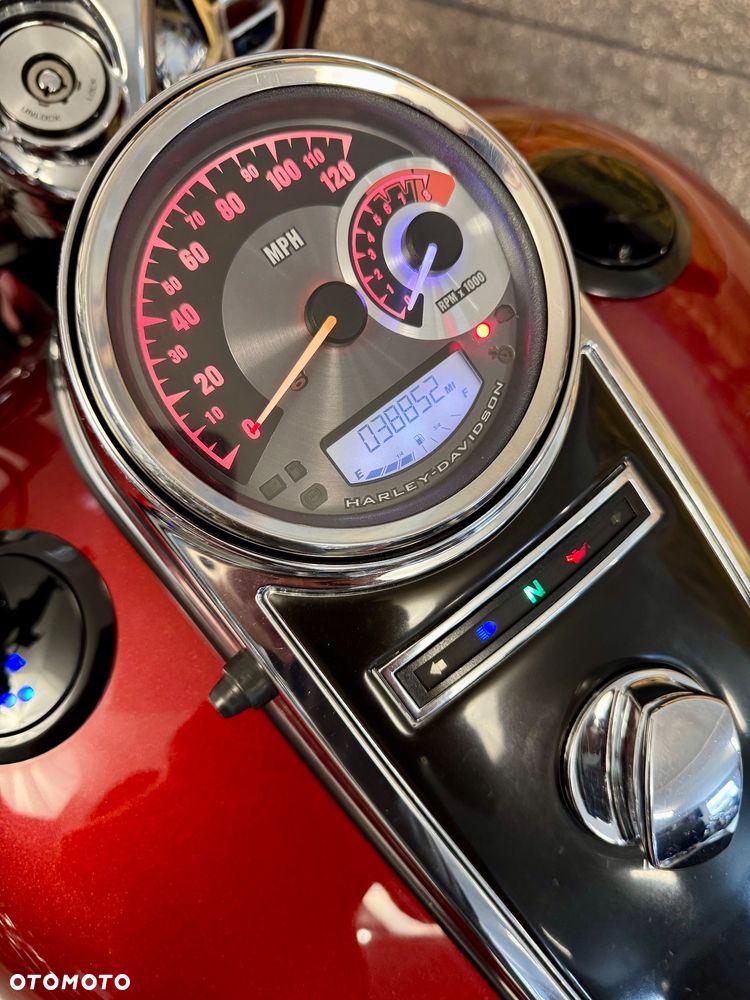 Harley-Davidson Touring Road King - 9