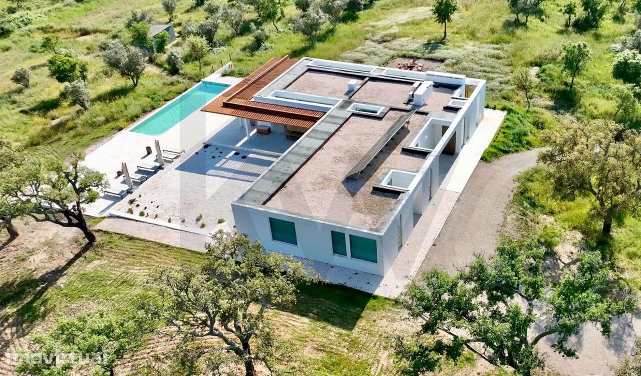 Elegante Moradia de 5 Quartos em Propriedade de 9 Hectares no Alentejo - Grande imagem: 4/58