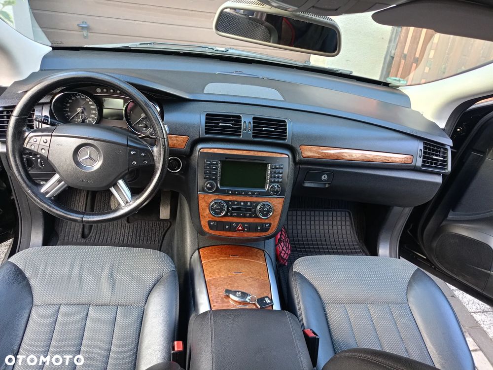 Mercedes-Benz Klasa R 320 CDI 4Matic 7G-TRONIC DPF - 35