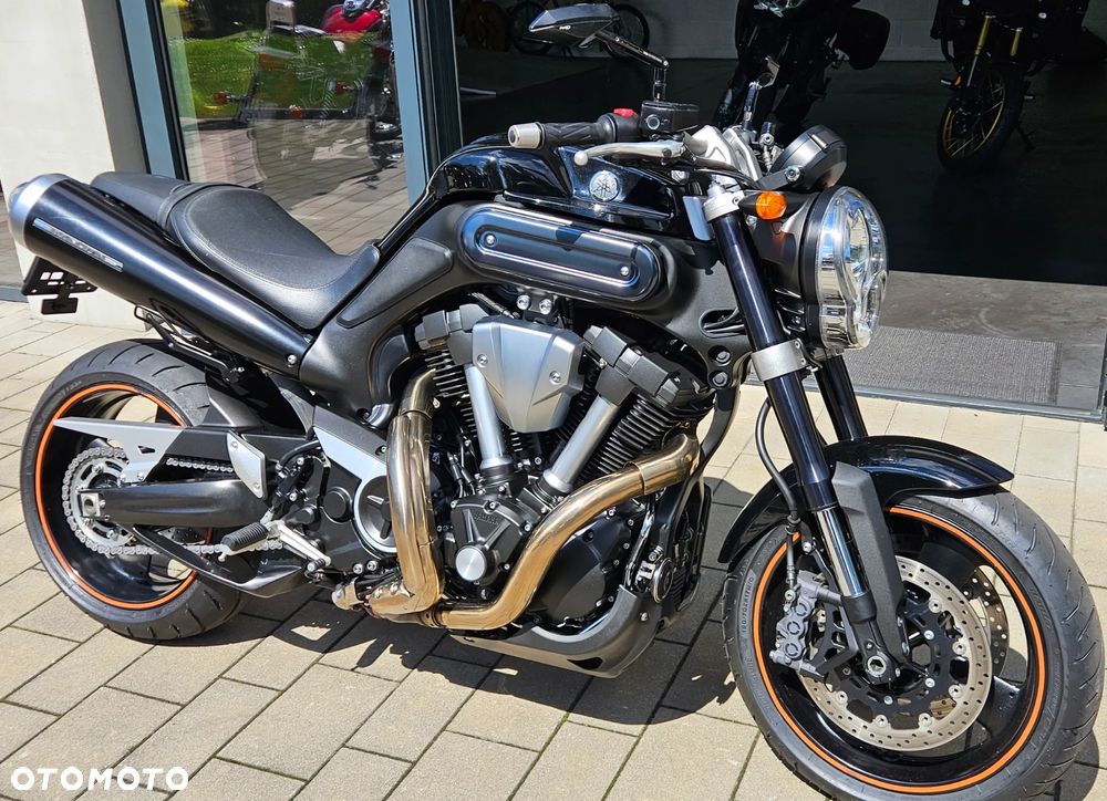 Yamaha MT - 11