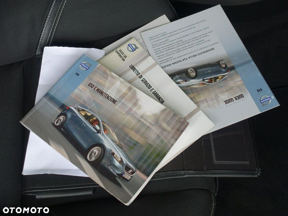Volvo V40 D3 Geartronic Momentum - 33