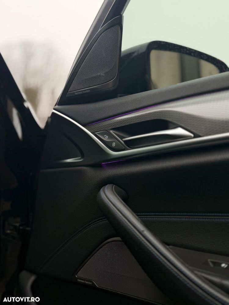 BMW Seria 5 530d xDrive AT - 12