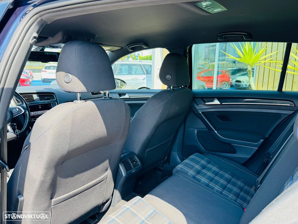 VW Golf 1.4 GTE Plug-In-Hybrid DSG - 7