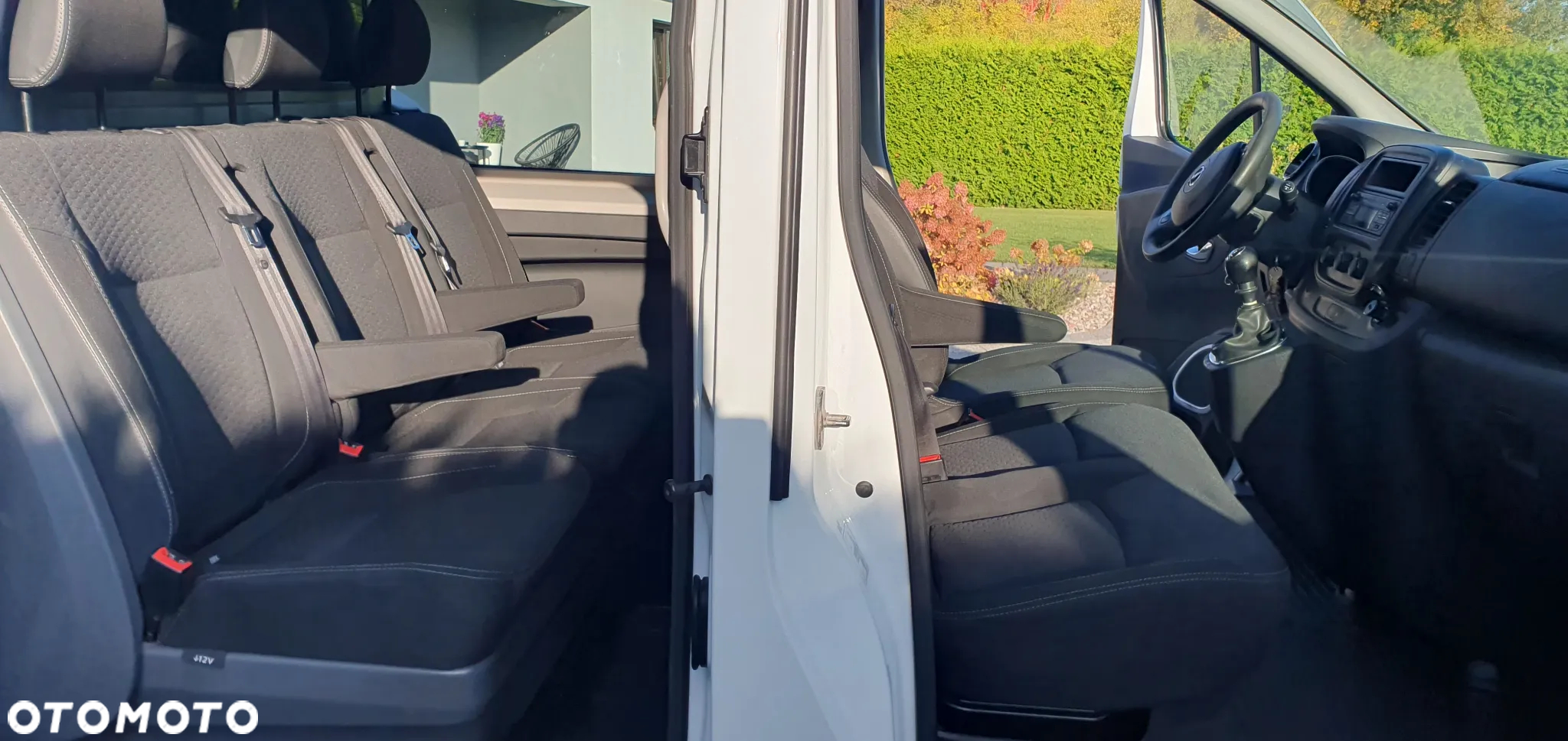 Opel Vivaro - 8