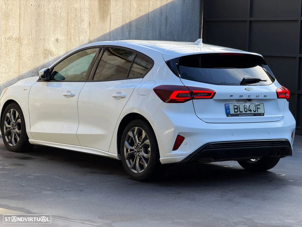 Ford Focus 1.0 EcoBoost MHEV ST-Line X Aut. - 4