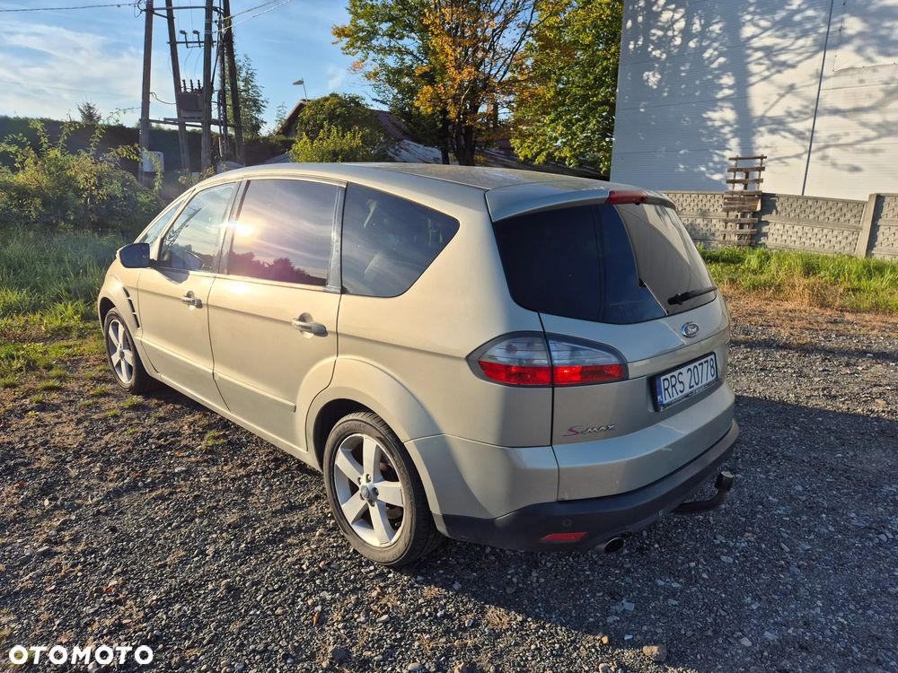 Ford S-Max 2.2 TDCi Titanium - 16