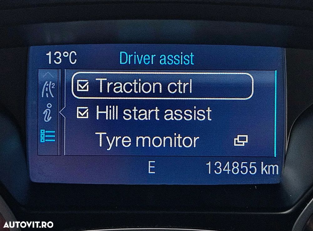 Ford Kuga - 25