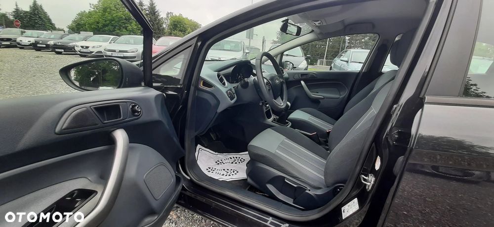 Ford Fiesta - 28