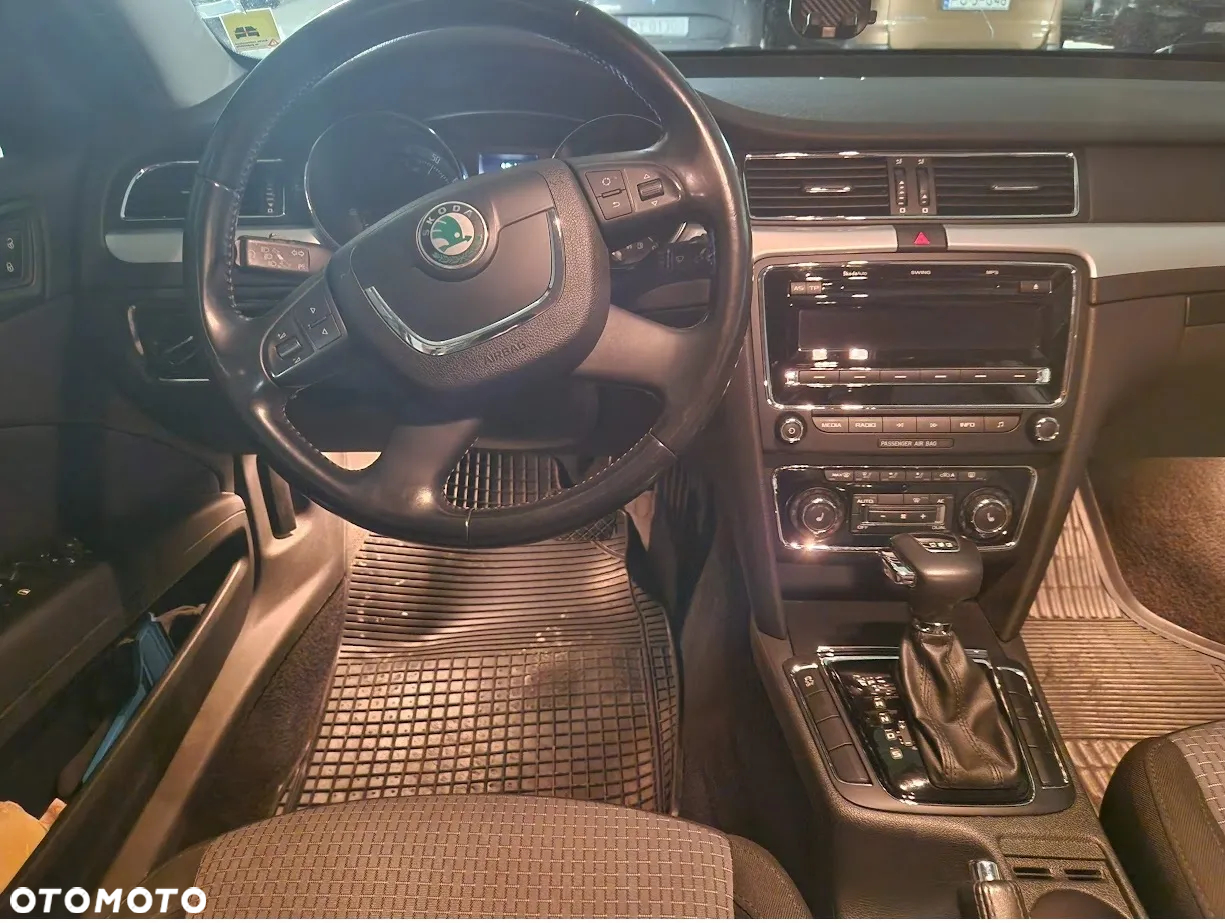 Skoda Superb 2.0 TSI Ambition DSG - 3