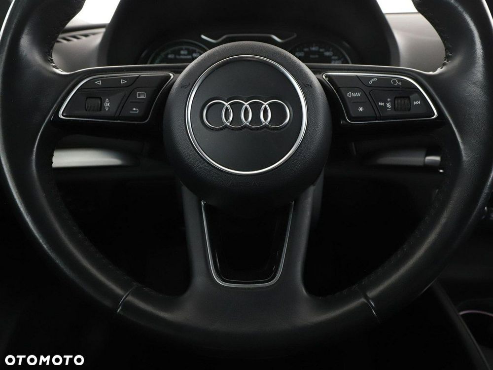 Audi A3 Sportback 1.4 TFSI e-tron design - 22