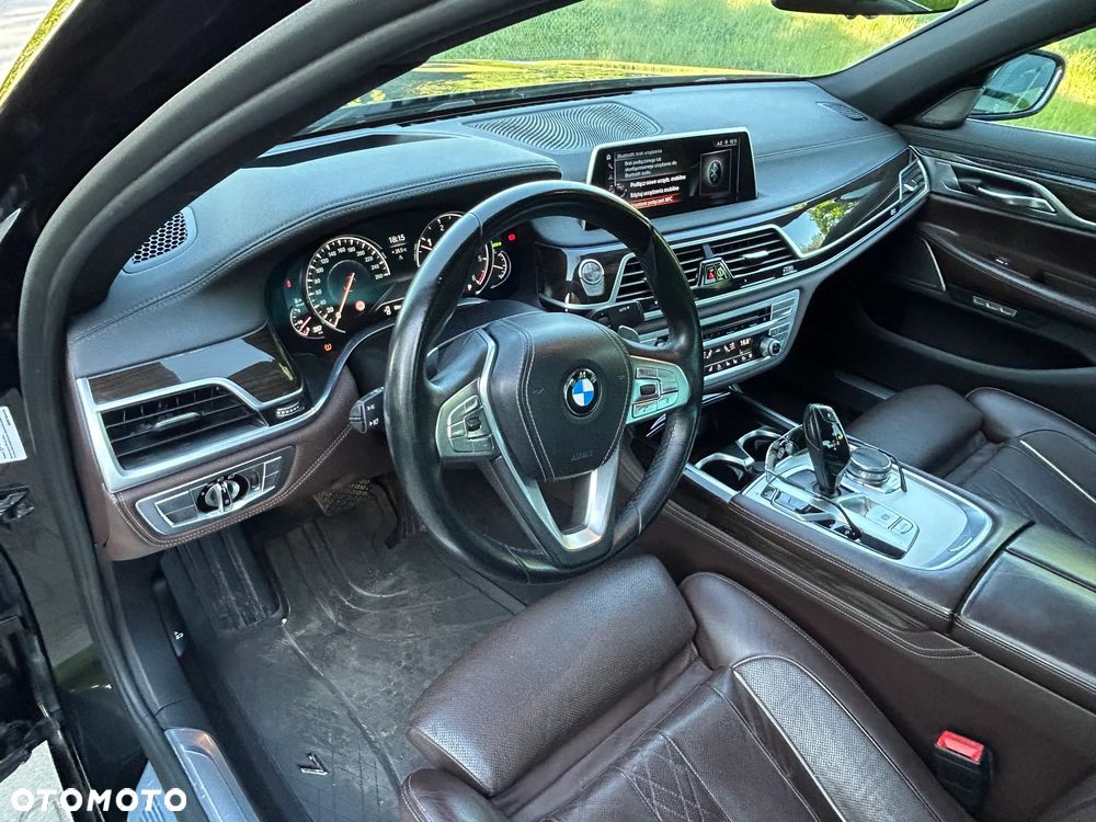 BMW Seria 7 740d xDrive - 10
