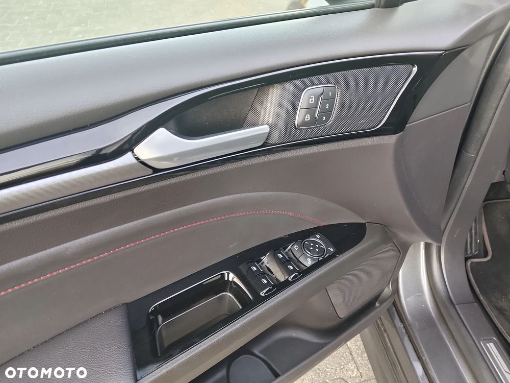 Ford Mondeo - 16