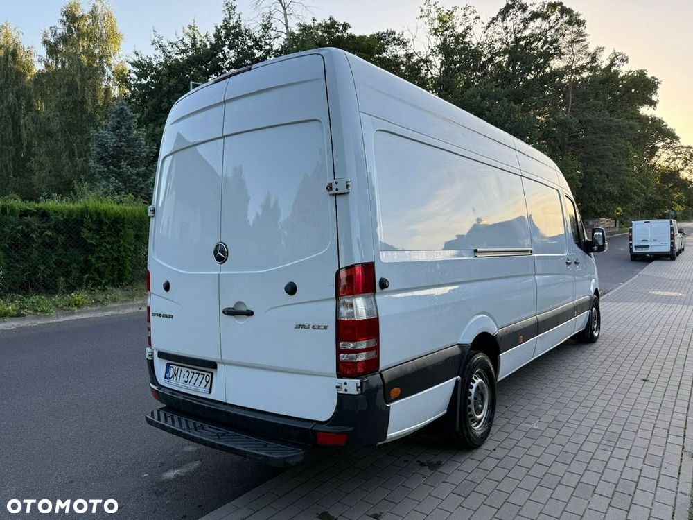 Mercedes-Benz Sprinter - 3