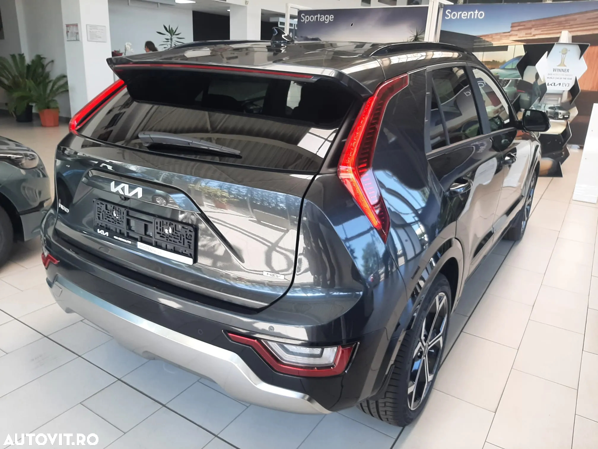 Kia Niro 1.6 GDI HEV 2WD OPF Aut. Spirit - 6