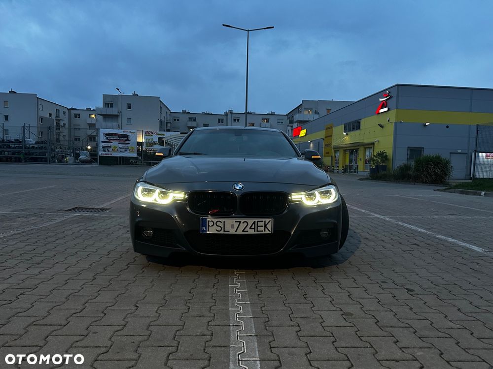 BMW 3 Series 2016 photo 2