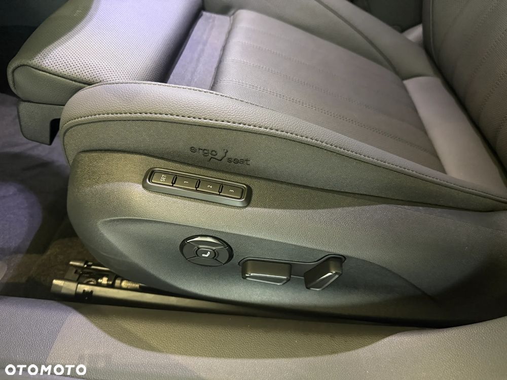 Skoda Superb 2.0 TSI Edition 130 DSG - 17