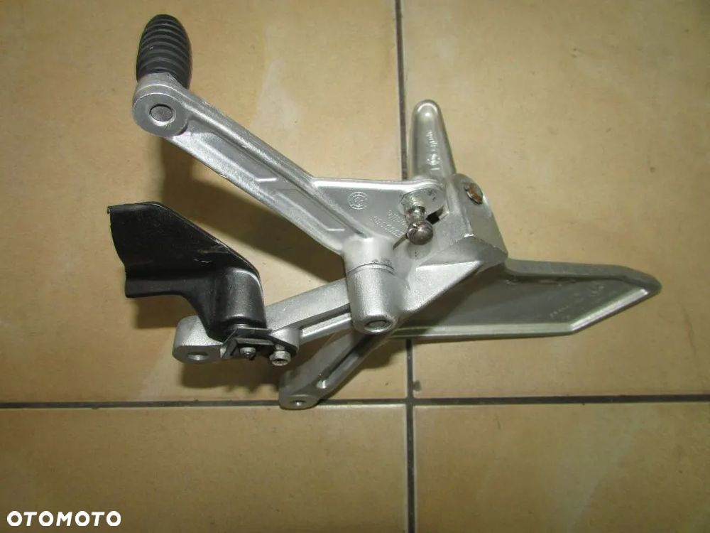 Aprilia RST 1000 Futura set podnóżek lewy przód - 2