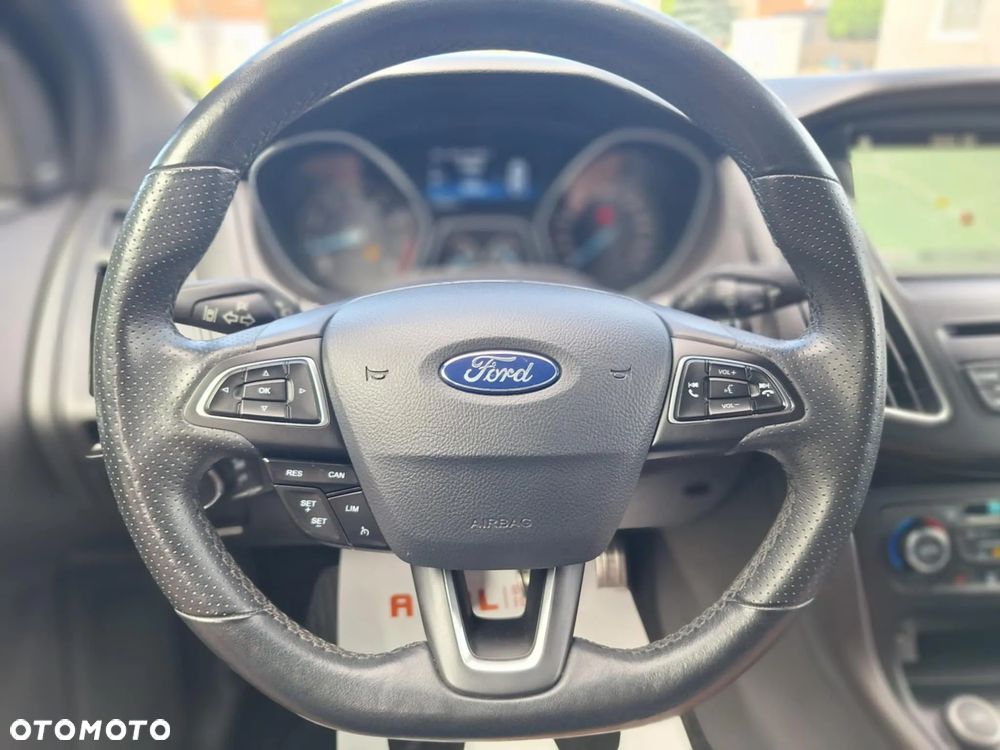 Ford Focus 1.5 EcoBoost ST-Line Black ASS - 24