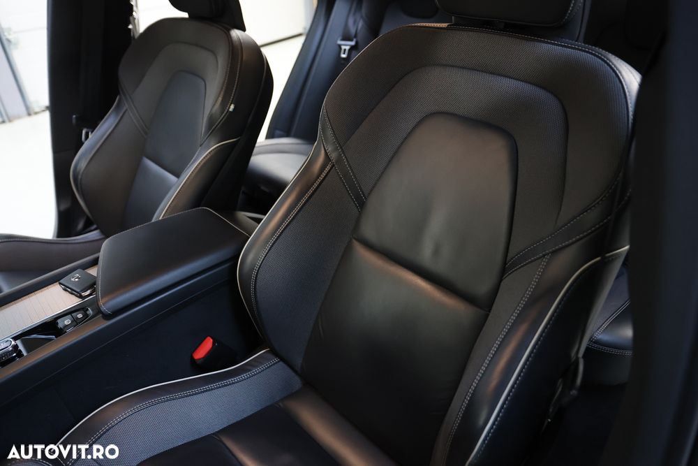 Volvo XC 60 B4 MHEV AWD R-Design - 21