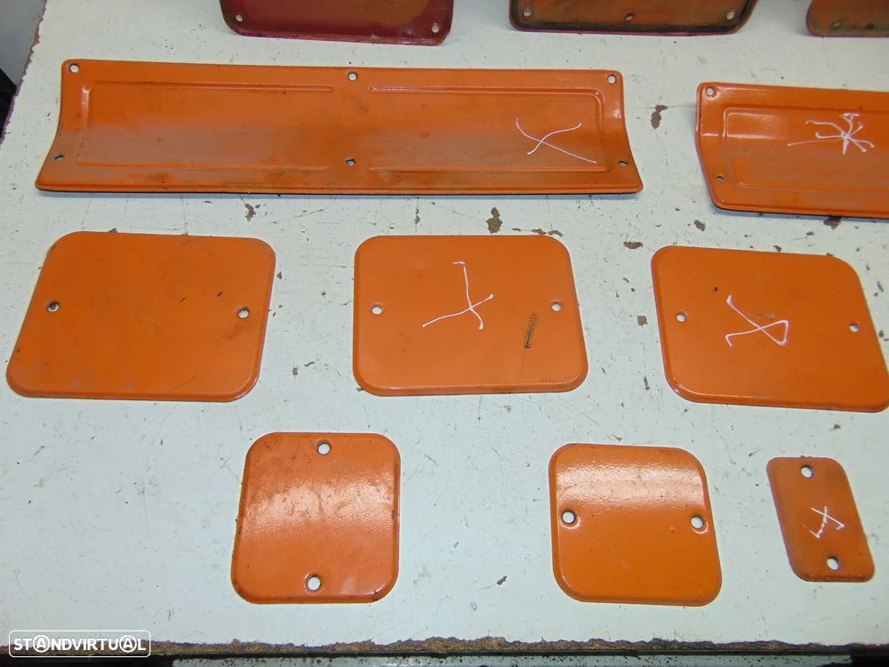 Toyota Hiace LH20 1º modelo chapas interior - 4