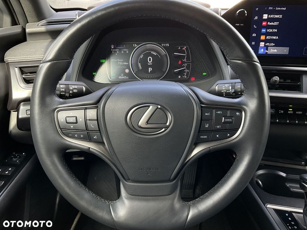 Lexus UX 250h GPF F Sport Design 2WD - 22