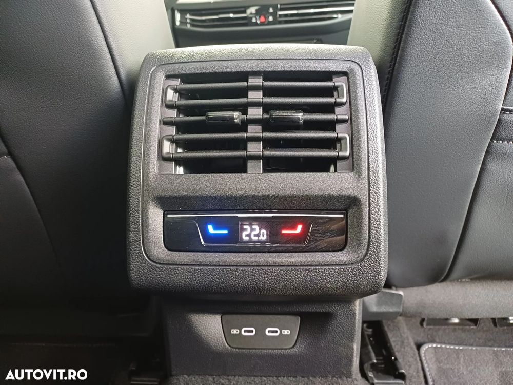Volkswagen Golf - 34
