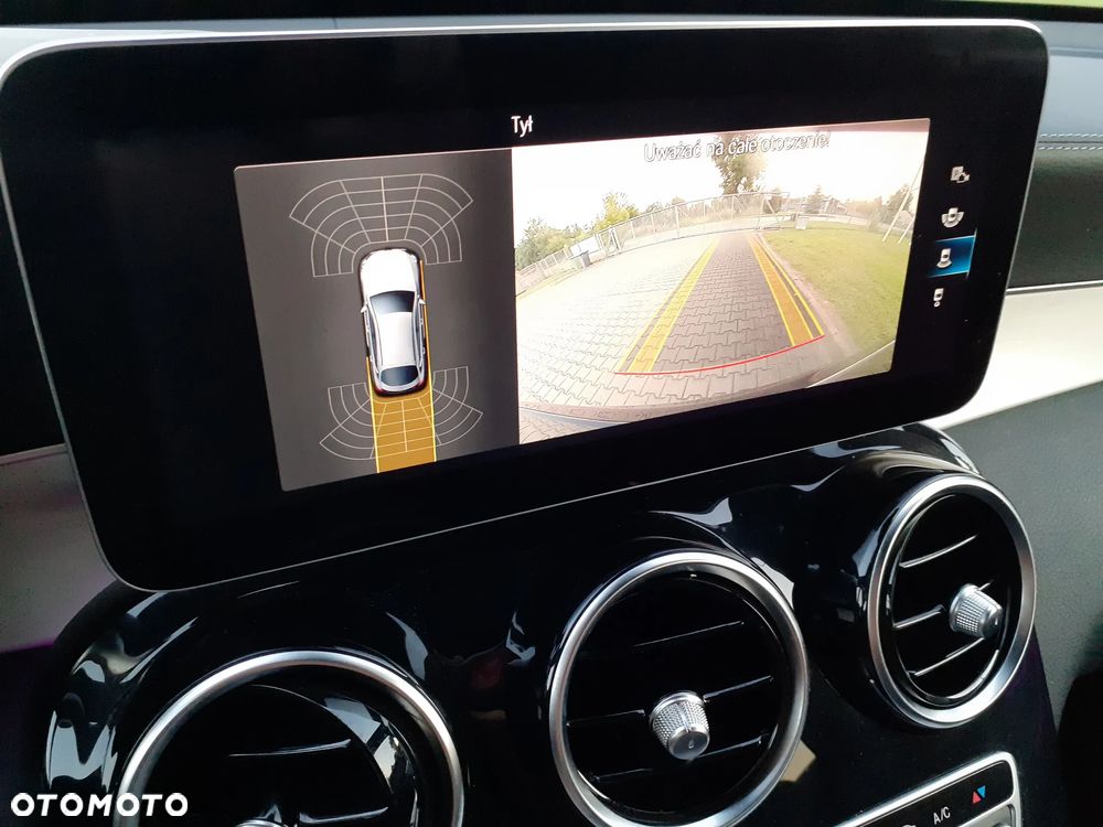 Mercedes-Benz GLC 300 de 4Matic 9G-TRONIC AMG Line - 28